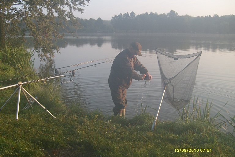 S7301704.JPG
